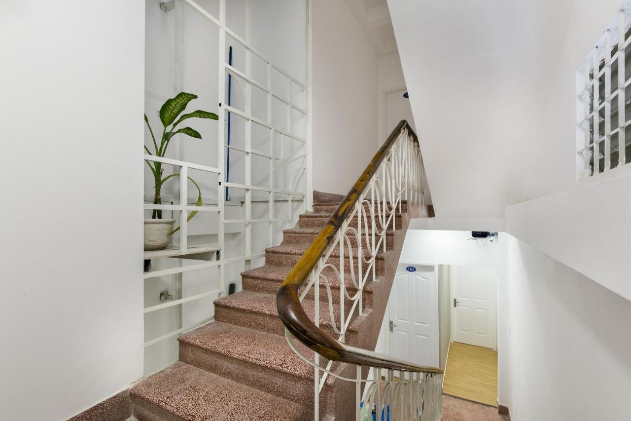 Oyo 414 Saigon Home Ho Chi Minh-staden Exteriör bild