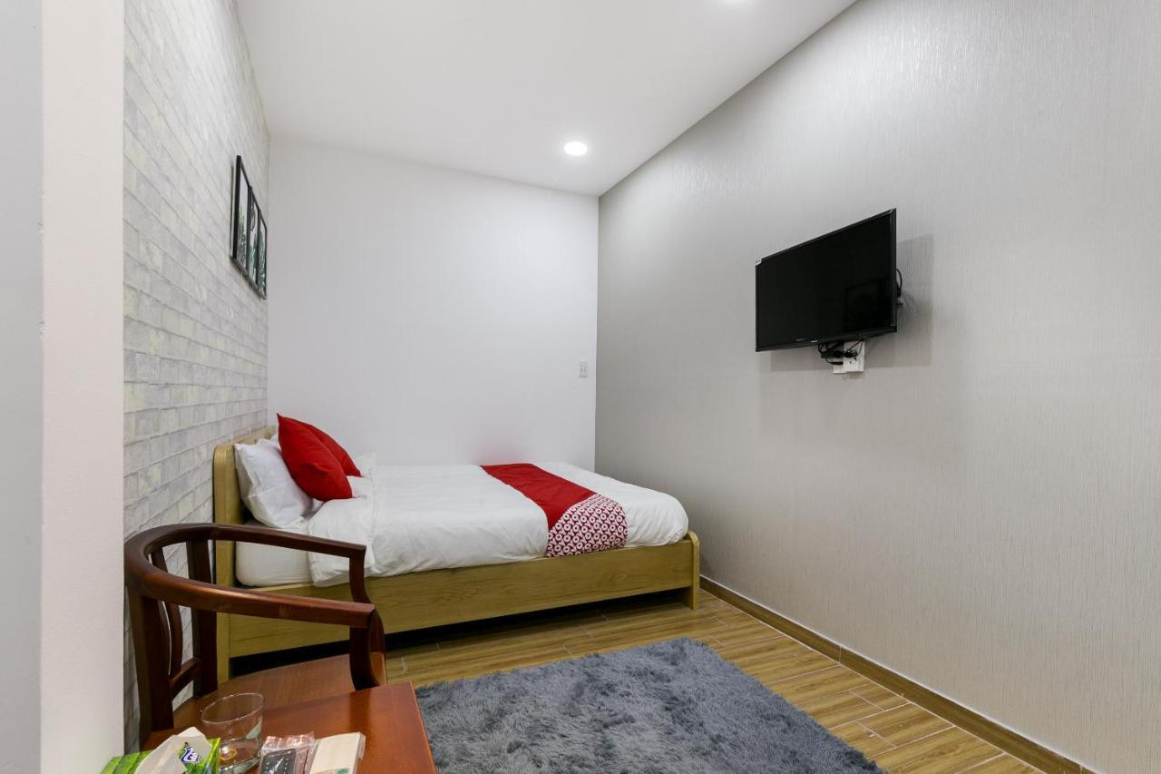 Oyo 414 Saigon Home Ho Chi Minh-staden Exteriör bild